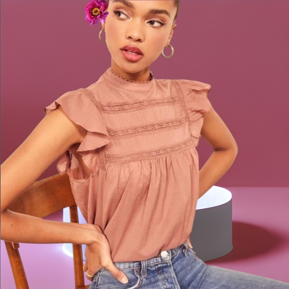 EUC REFORMATION Dahlia Top